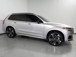 2022 Volvo XC90 Recharge Plug-In Hybrid AWD R-Design *HEADS-UP DISPLAY, NAVIGATION, ADAPTIVE CRUISE, SAFETY ALERTS, 360 CAMERAS, PANO MOONROOF, NAPPA LEATHER, HEATED SEATS/STEERING, BOWERS & WILKINS, 22 INCH WHEELS