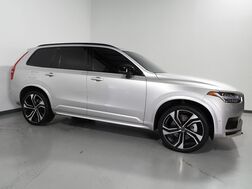 2022_Volvo_XC90 Recharge Plug-In Hybrid AWD R-Design_*HEADS-UP DISPLAY, NAVIGATION, ADAPTIVE CRUISE, SAFETY ALERTS, 360 CAMERAS, PANO MOONROOF, NAPPA LEATHER, HEATED SEATS/STEERING, BOWERS & WILKINS, 22 INCH WHEELS_ Round Rock TX