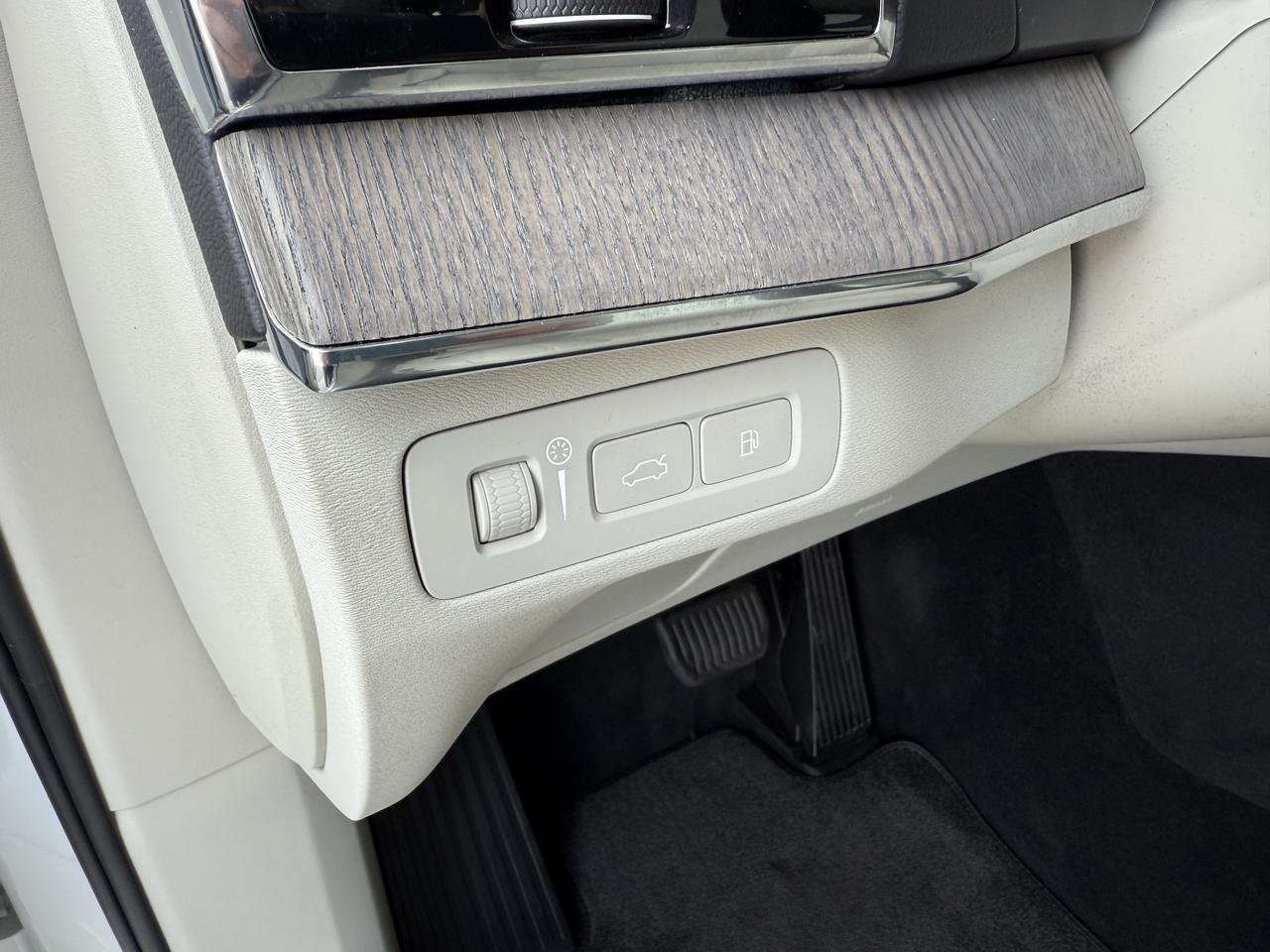 2022 Volvo XC90 Recharge Plug-In Hybrid Inscription Knoxville TN