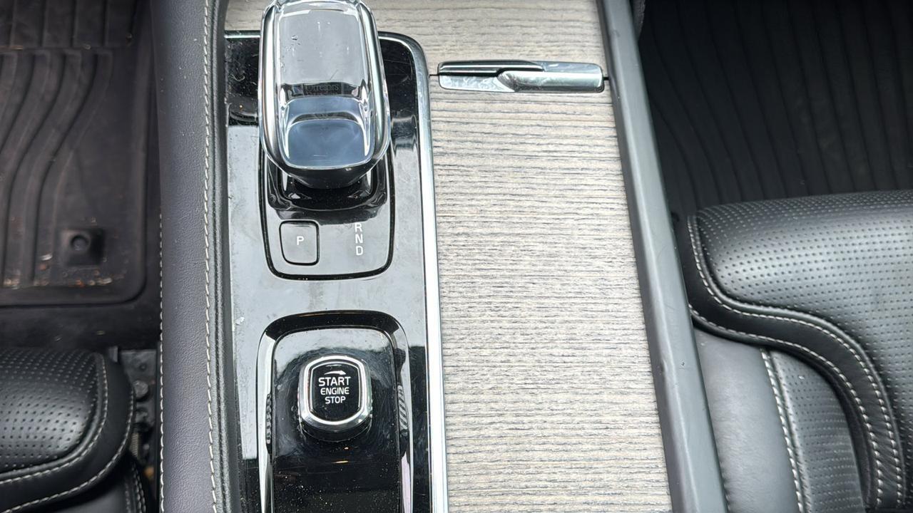 2022 Volvo XC90 Recharge Plug-In Hybrid Inscription  Selma TX