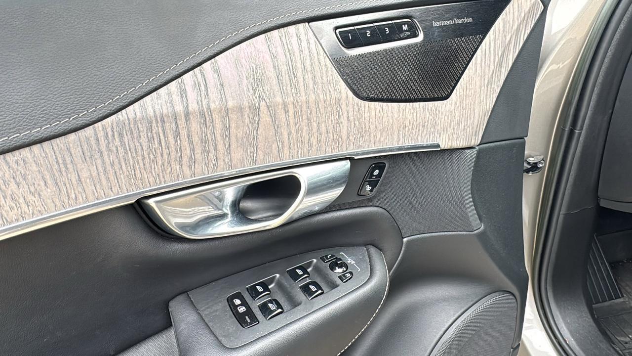 2022 Volvo XC90 Recharge Plug-In Hybrid Inscription  Selma TX