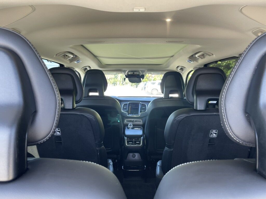 2022 Volvo XC90 Recharge Plug-In Hybrid Inscription~EXCELLENT CONDITION~ADAPTIVE CRUISE CONTROL~ALUMINUM ROOF RAILS~BLIND SPOT WARNING~CRASH SENSORS~DRIVER ASSISTANCE PACKAGE~HEATED SEATS~KEYLESS ENTRY~PREMIUM LEATHER SEATS~REMOTE ENGINE START~SURROUND VIEW CAMERA Sarasota FL