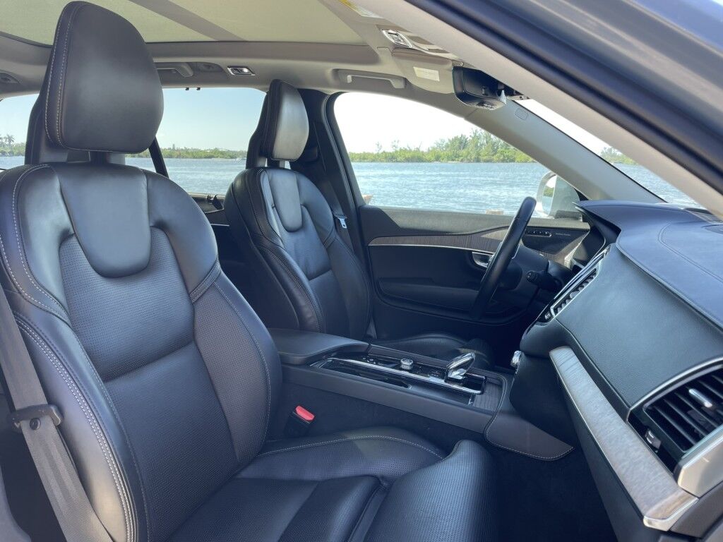 2022 Volvo XC90 Recharge Plug-In Hybrid Inscription~EXCELLENT CONDITION~ADAPTIVE CRUISE CONTROL~ALUMINUM ROOF RAILS~BLIND SPOT WARNING~CRASH SENSORS~DRIVER ASSISTANCE PACKAGE~HEATED SEATS~KEYLESS ENTRY~PREMIUM LEATHER SEATS~REMOTE ENGINE START~SURROUND VIEW CAMERA Sarasota FL