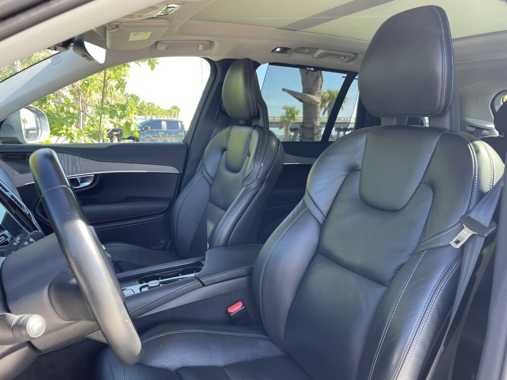 2022 Volvo XC90 Recharge Plug-In Hybrid Inscription~EXCELLENT CONDITION~ADAPTIVE CRUISE CONTROL~ALUMINUM ROOF RAILS~BLIND SPOT WARNING~CRASH SENSORS~DRIVER ASSISTANCE PACKAGE~HEATED SEATS~KEYLESS ENTRY~PREMIUM LEATHER SEATS~REMOTE ENGINE START~SURROUND VIEW CAMERA Sarasota FL