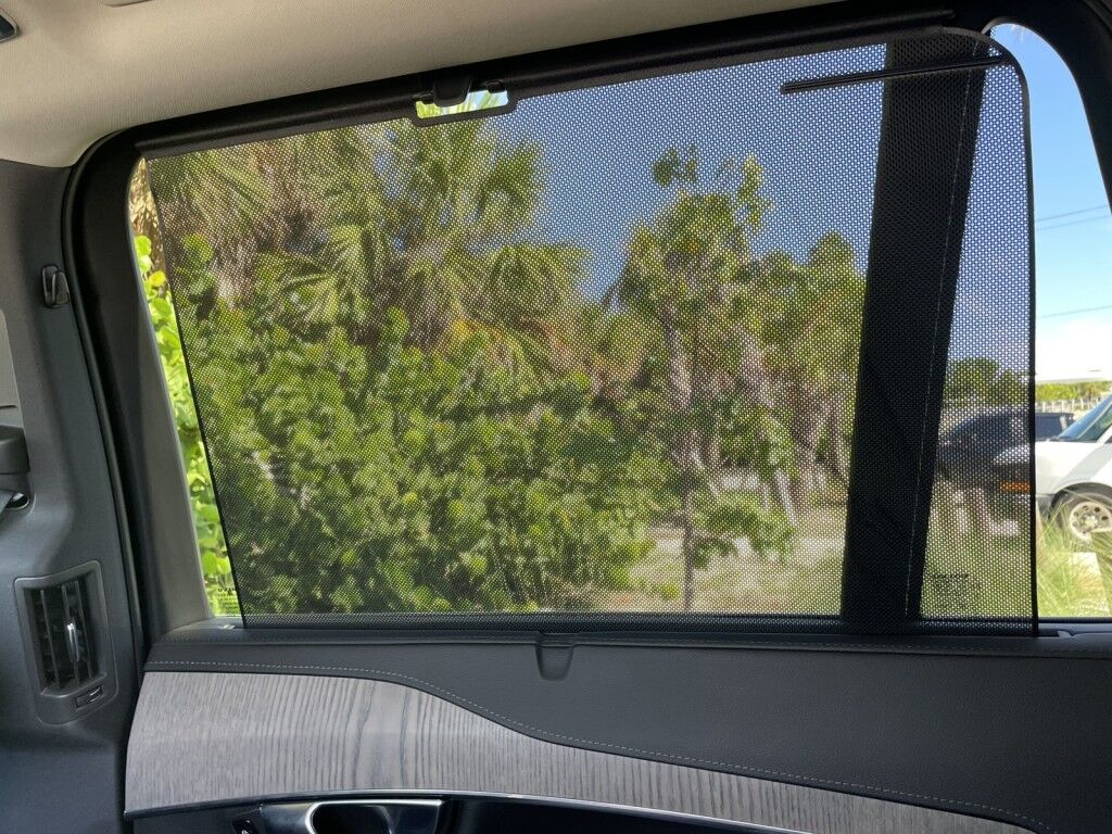 2022 Volvo XC90 Recharge Plug-In Hybrid Inscription~EXCELLENT CONDITION~ADAPTIVE CRUISE CONTROL~ALUMINUM ROOF RAILS~BLIND SPOT WARNING~CRASH SENSORS~DRIVER ASSISTANCE PACKAGE~HEATED SEATS~KEYLESS ENTRY~PREMIUM LEATHER SEATS~REMOTE ENGINE START~SURROUND VIEW CAMERA Sarasota FL