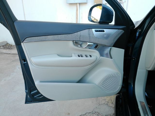 2022 Volvo XC90 Recharge Plug-In Hybrid T8 Inscription 6 Passenger Plano TX