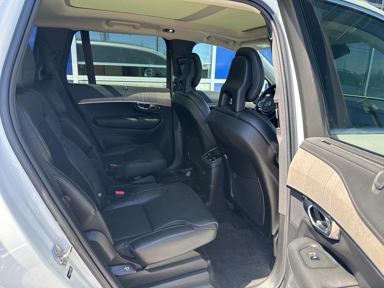 2022 Volvo XC90 Recharge Plug-In Hybrid T8 Inscription 6 Passenger Bend OR