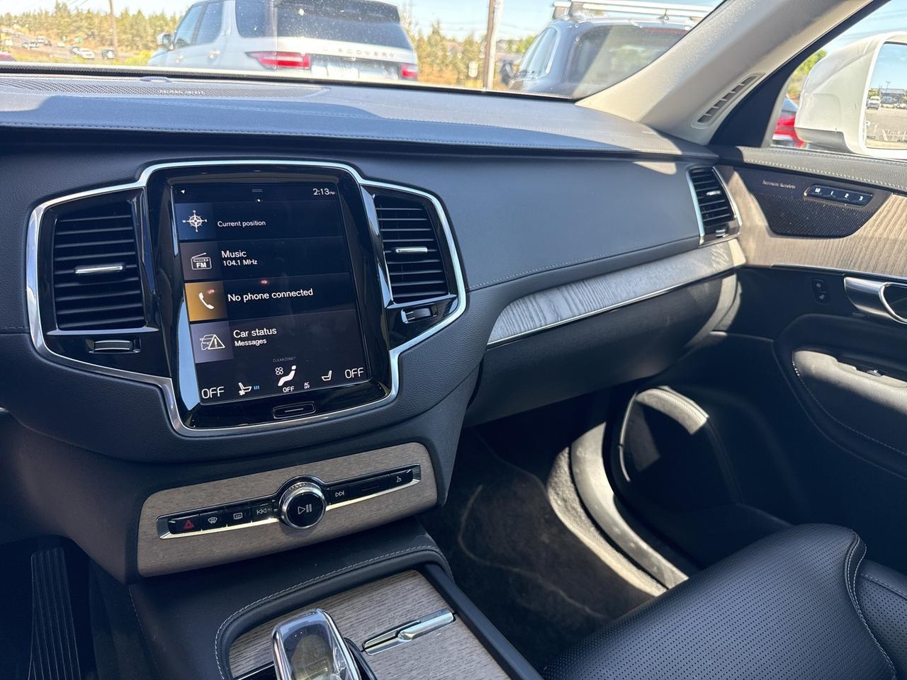 2022 Volvo XC90 Recharge Plug-In Hybrid T8 Inscription 6 Passenger Bend OR