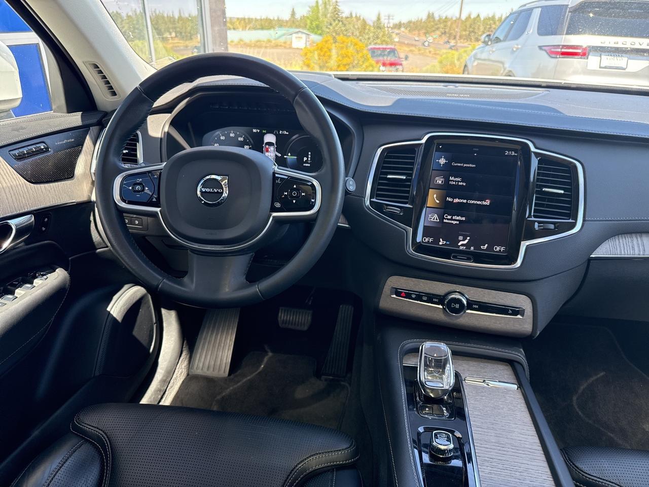 2022 Volvo XC90 Recharge Plug-In Hybrid T8 Inscription 6 Passenger Bend OR