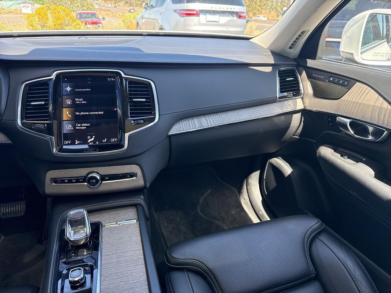 2022 Volvo XC90 Recharge Plug-In Hybrid T8 Inscription 6 Passenger Bend OR