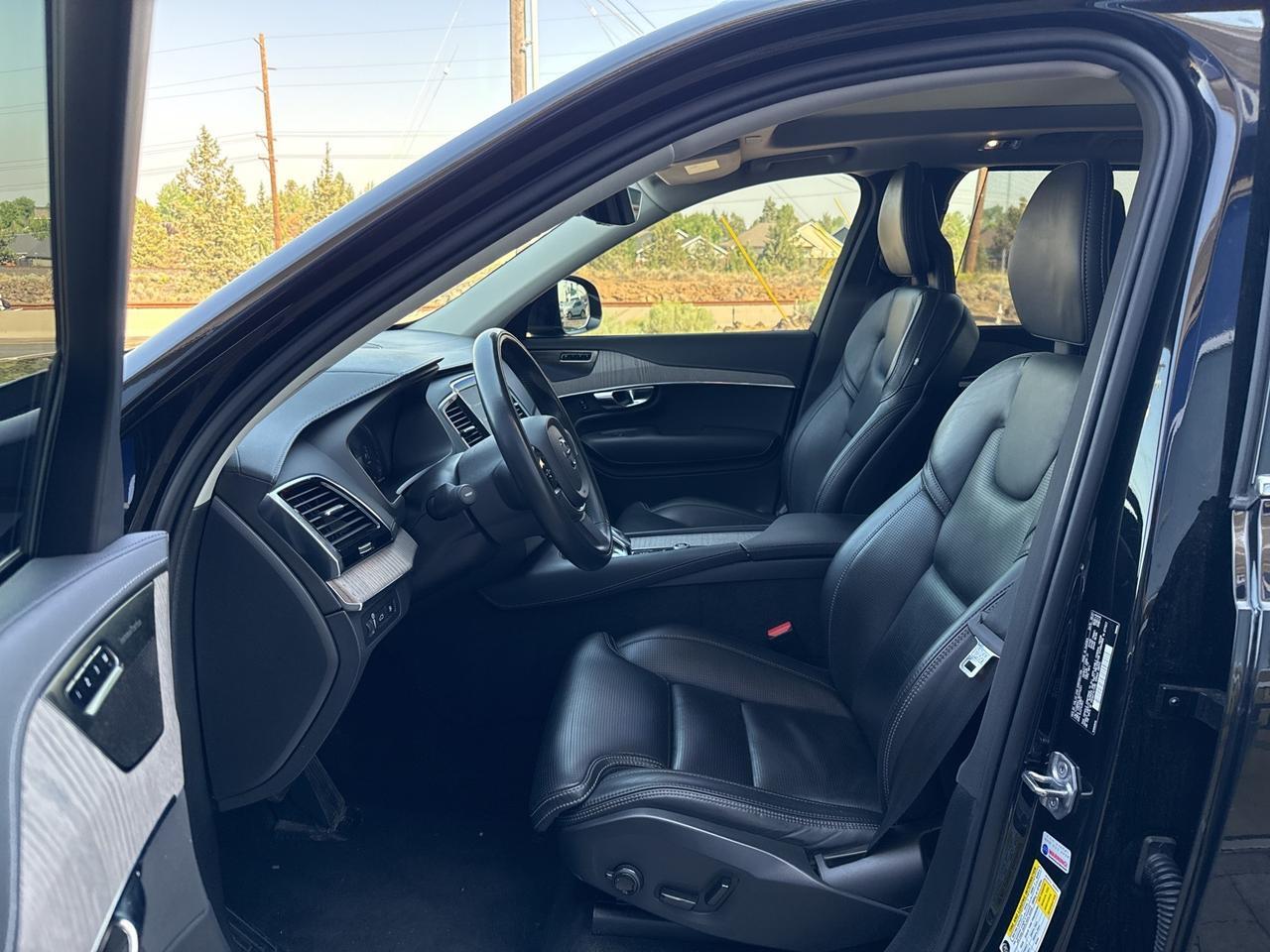 2022 Volvo XC90 Recharge Plug-In Hybrid T8 Inscription 7 Passenger Advanced Package Bend OR