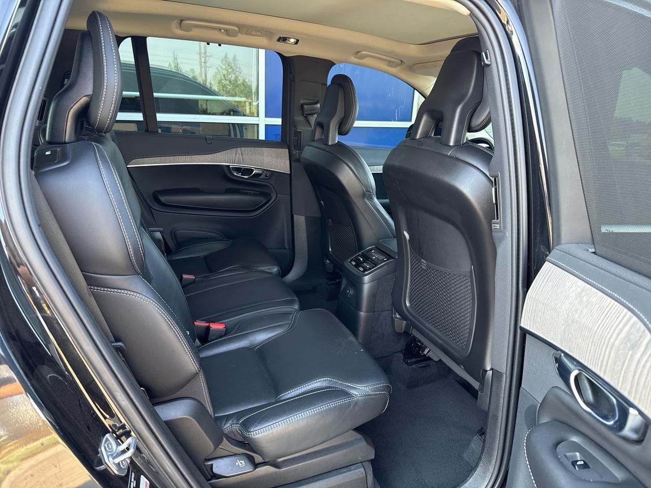 2022 Volvo XC90 Recharge Plug-In Hybrid T8 Inscription 7 Passenger Advanced Package Bend OR