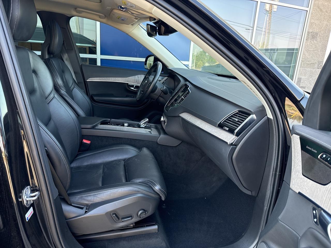 2022 Volvo XC90 Recharge Plug-In Hybrid T8 Inscription 7 Passenger Advanced Package Bend OR