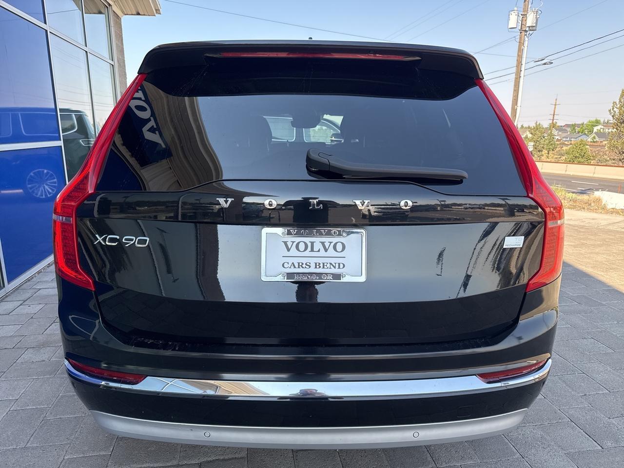 2022 Volvo XC90 Recharge Plug-In Hybrid T8 Inscription 7 Passenger Bend OR