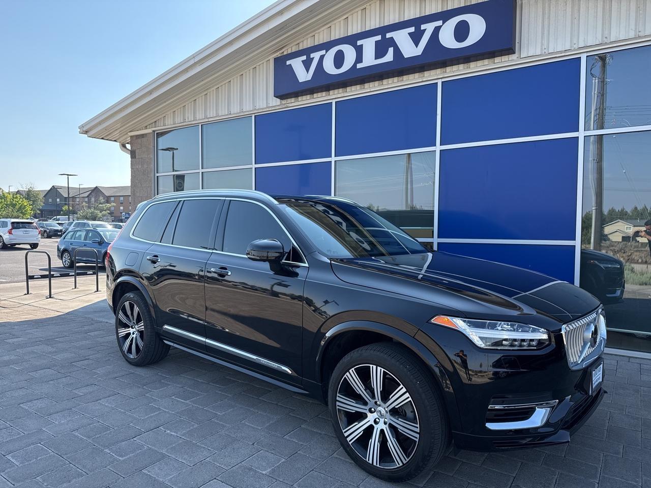 2022 Volvo XC90 Recharge Plug-In Hybrid T8 Inscription 7 Passenger Bend OR