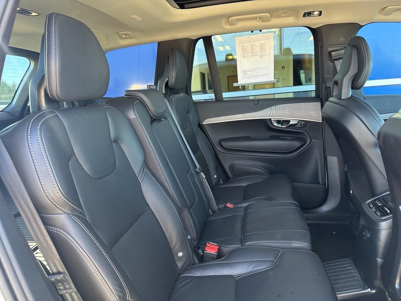 2022 Volvo XC90 Recharge Plug-In Hybrid T8 Inscription 7 Passenger Bend OR