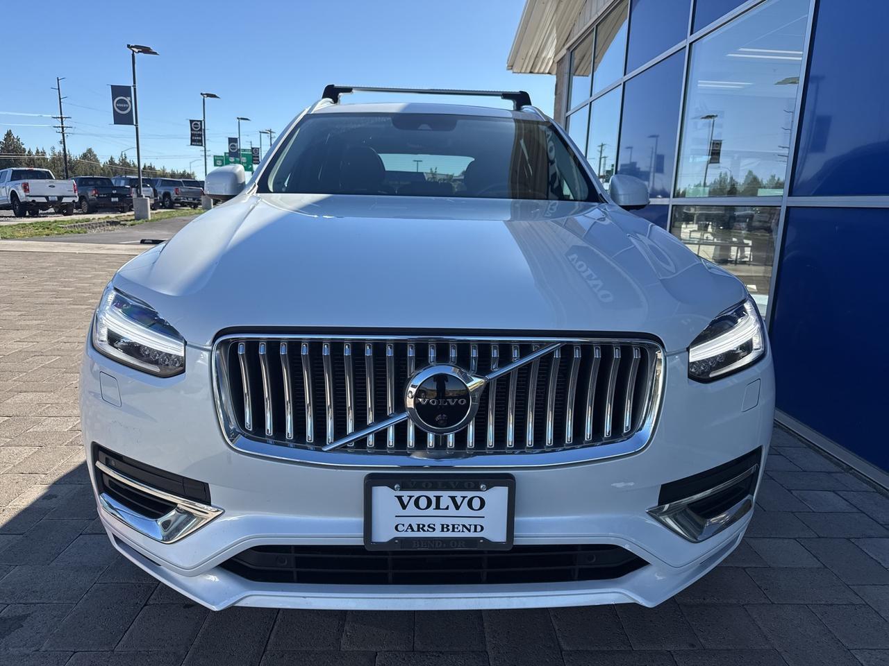 2022 Volvo XC90 Recharge Plug-In Hybrid T8 Inscription 7 Passenger Bend OR
