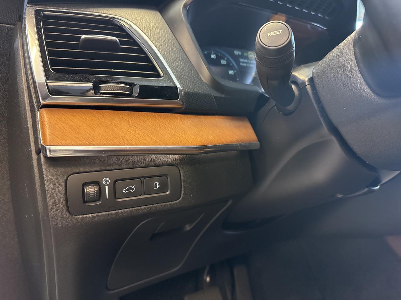 2022 Volvo XC90 Recharge Plug-In Hybrid T8 Inscription Expression 7 Passenger Richmond VA