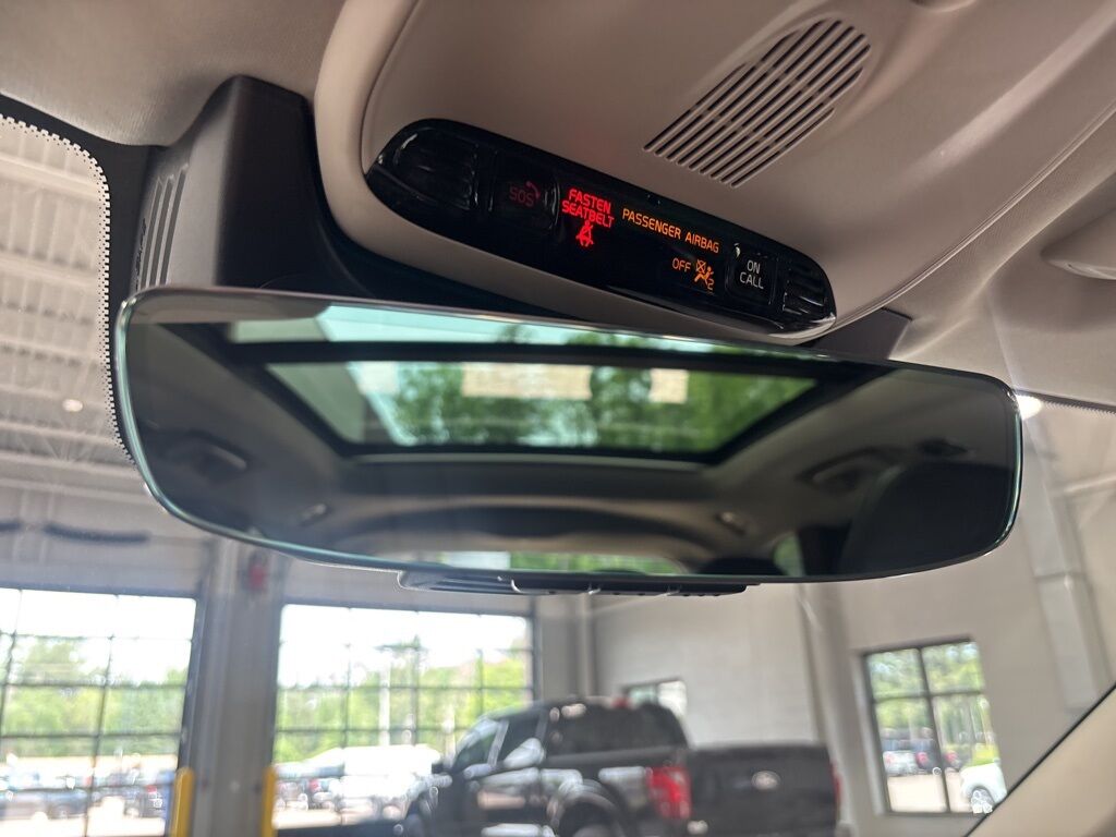 2022 Volvo XC90 Recharge Plug-In Hybrid T8 Inscription Expression AWD 6 Passenger Fond du Lac WI