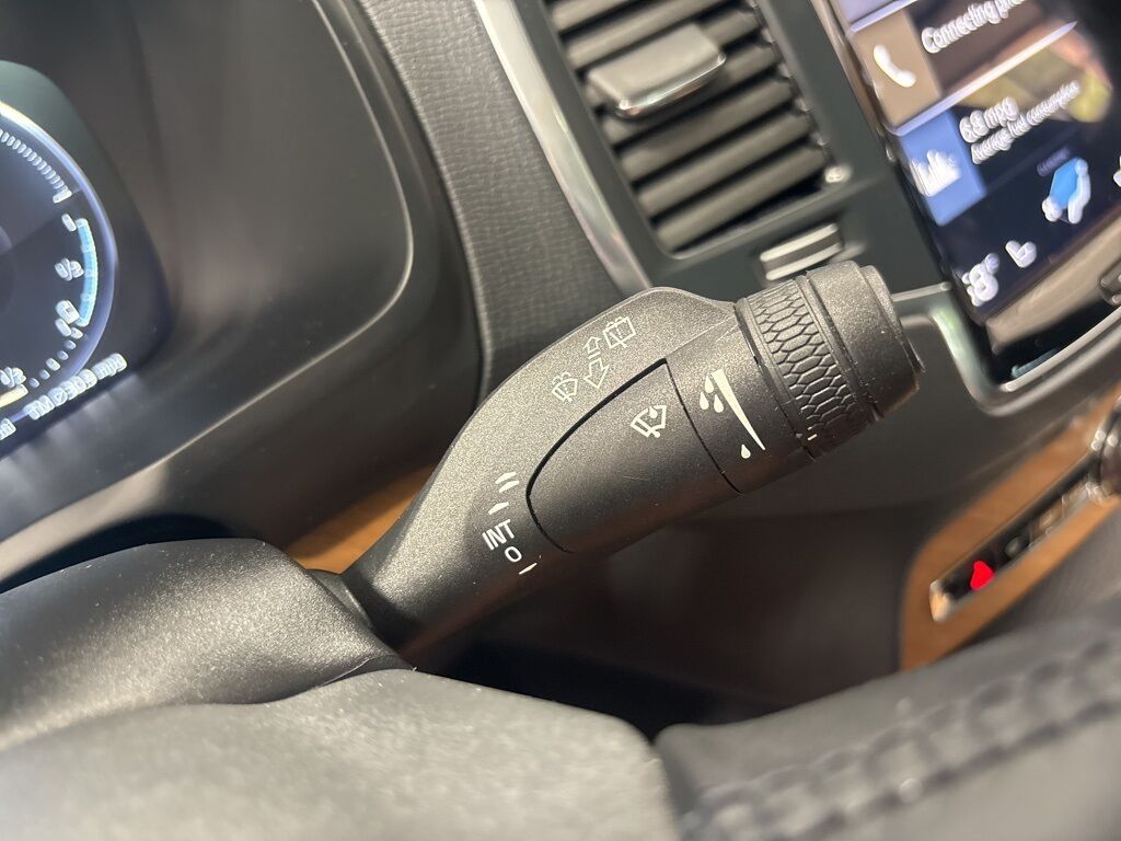2022 Volvo XC90 Recharge Plug-In Hybrid T8 Inscription Expression AWD 6 Passenger Fond du Lac WI