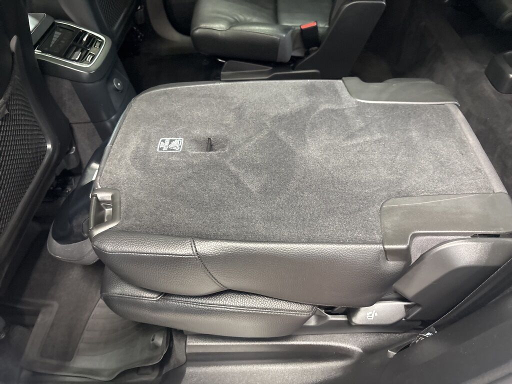 2022 Volvo XC90 Recharge Plug-In Hybrid T8 Inscription Expression AWD 6 Passenger Fond du Lac WI