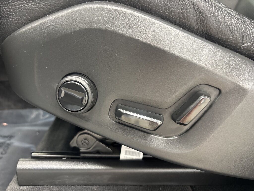 2022 Volvo XC90 Recharge Plug-In Hybrid T8 Inscription Expression AWD 6 Passenger Fond du Lac WI