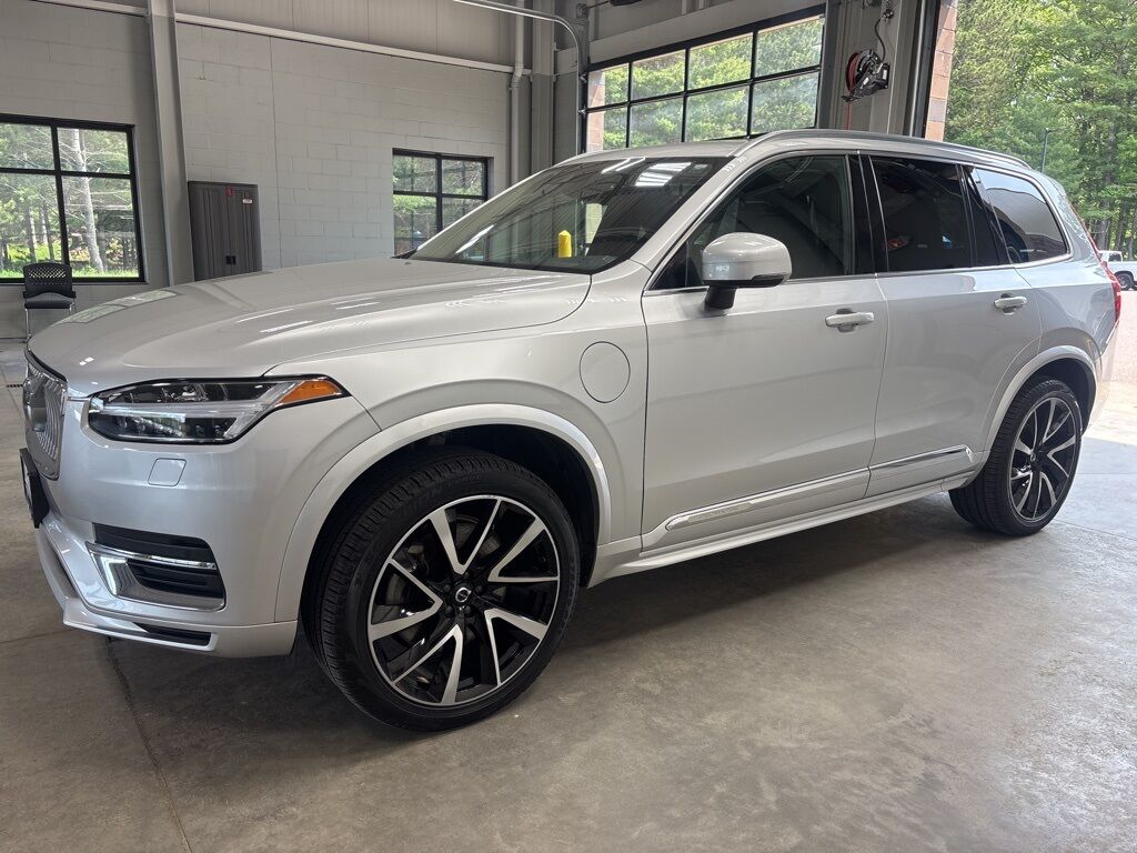 2022 Volvo XC90 Recharge Plug-In Hybrid T8 Inscription Expression AWD 6 Passenger Fond du Lac WI