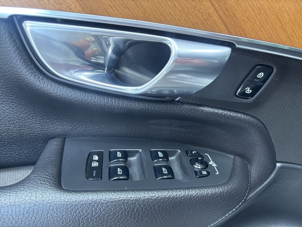 2022 Volvo XC90 Recharge Plug-In Hybrid T8 Inscription Expression AWD 6 Passenger Fond du Lac WI