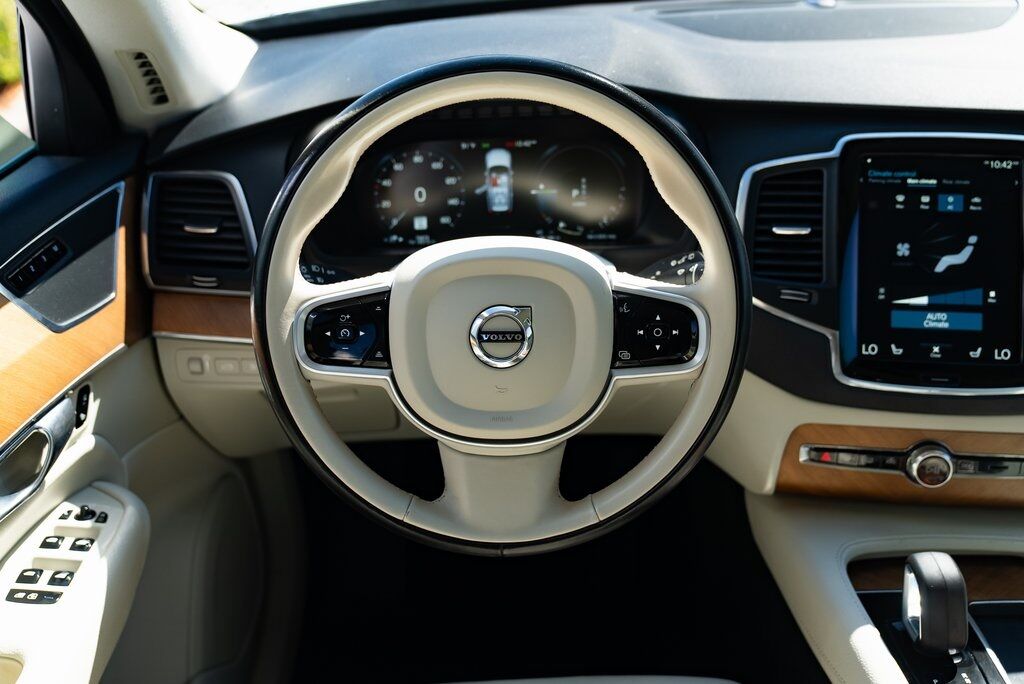 2022 Volvo XC90 Recharge Plug-In Hybrid T8 Inscription Expression Extended Range 6P Beaverton OR