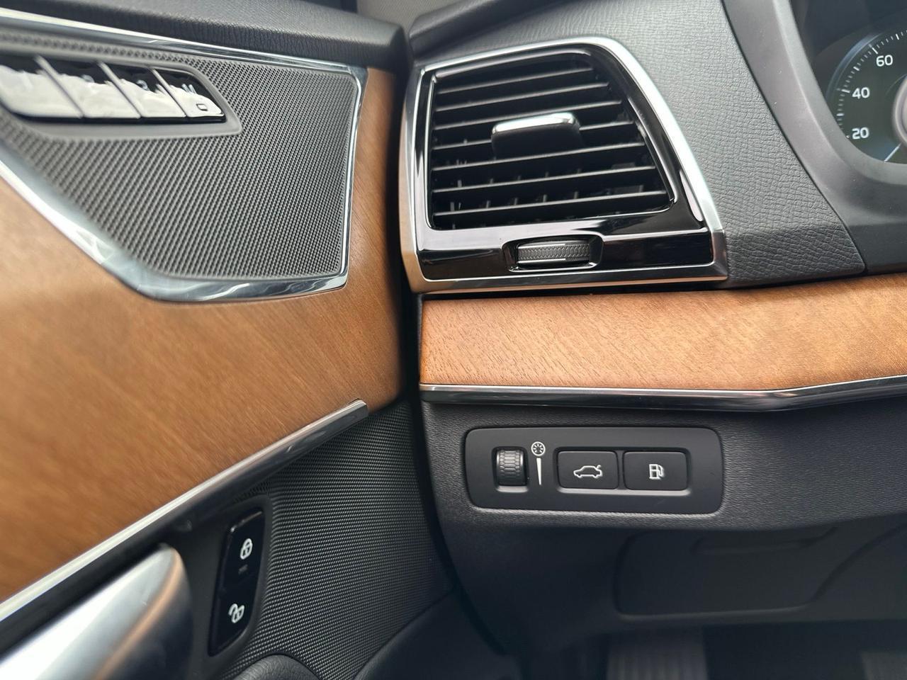 2022 Volvo XC90 Recharge Plug-In Hybrid T8 Inscription Expression Extended Range 6P Chantilly VA