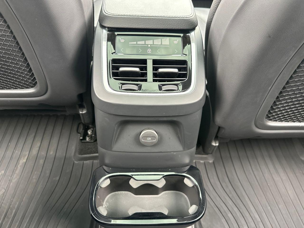 2022 Volvo XC90 Recharge Plug-In Hybrid T8 Inscription Expression Extended Range 6P Chantilly VA