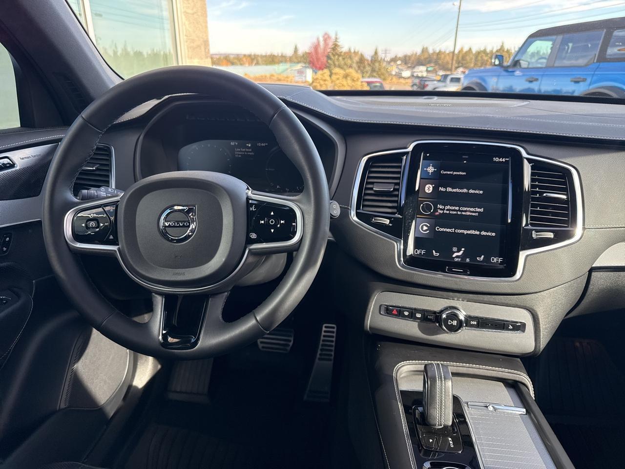 2022 Volvo XC90 Recharge Plug-In Hybrid T8 R-Design Extended Range 7P Bend OR