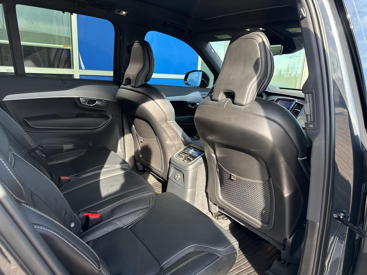 2022 Volvo XC90 Recharge Plug-In Hybrid T8 R-Design Extended Range 7P Bend OR