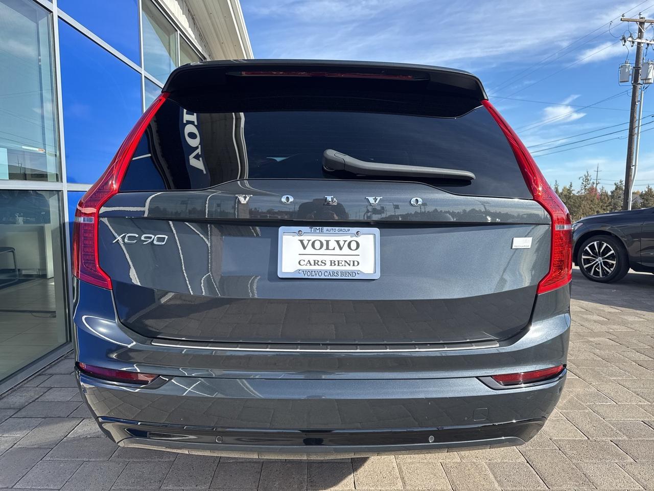 2022 Volvo XC90 Recharge Plug-In Hybrid T8 R-Design Extended Range 7P Bend OR