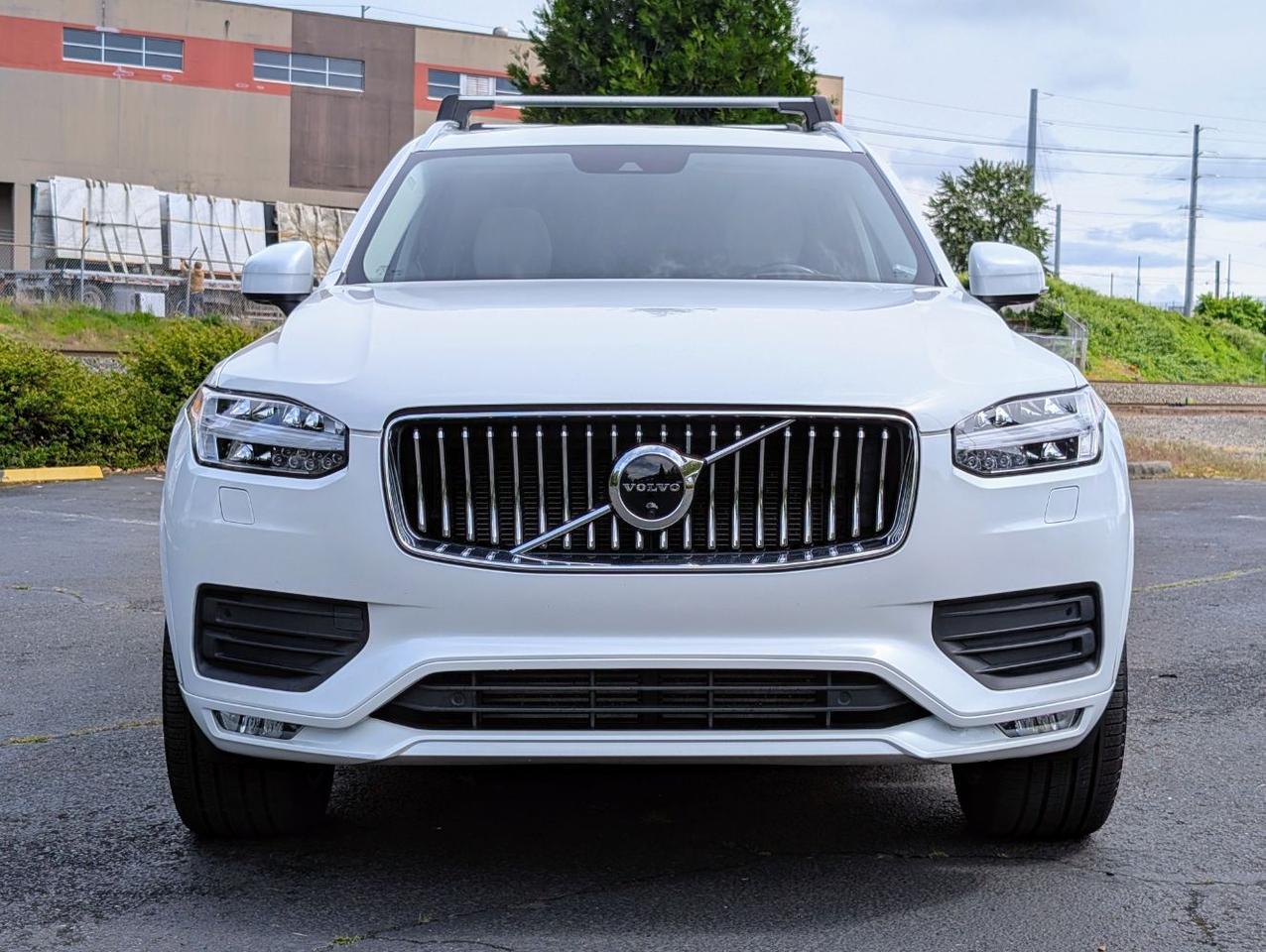 2022 Volvo XC90 T5 AWD Momentum w/H-Performance Audio, Pilot Assist, HUD, 360 Cam, Quad Heated Seats & Heated Wheel Portland OR