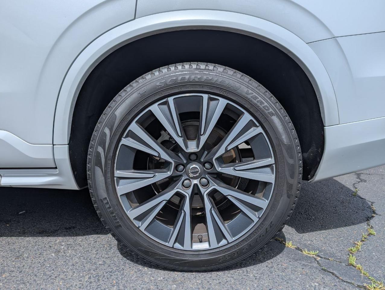 2022 Volvo XC90 T5 AWD Momentum w/H-Performance Audio, Pilot Assist, HUD, 360 Cam, Quad Heated Seats & Heated Wheel Portland OR