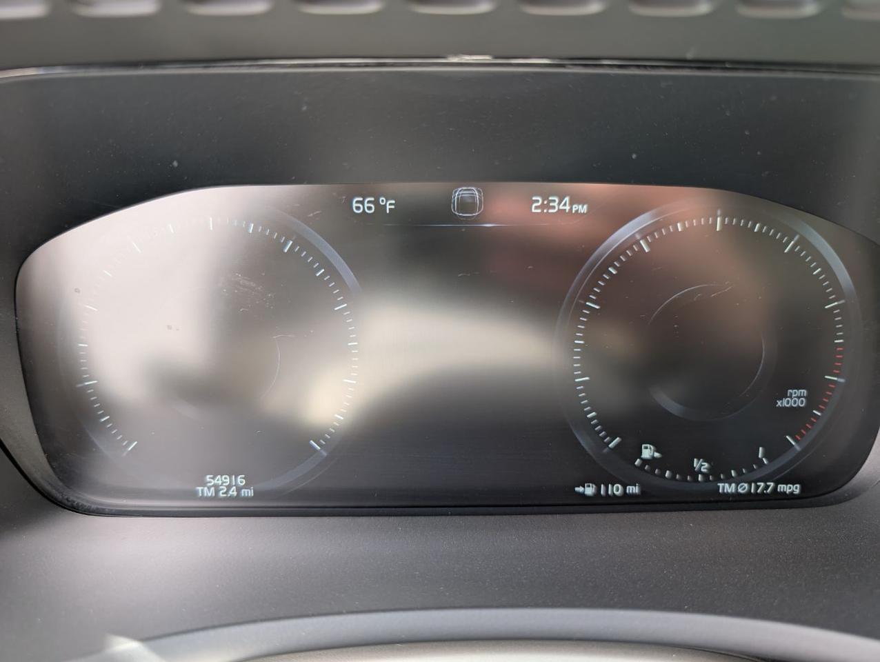 2022 Volvo XC90 T5 AWD Momentum w/H-Performance Audio, Pilot Assist, HUD, 360 Cam, Quad Heated Seats & Heated Wheel Portland OR