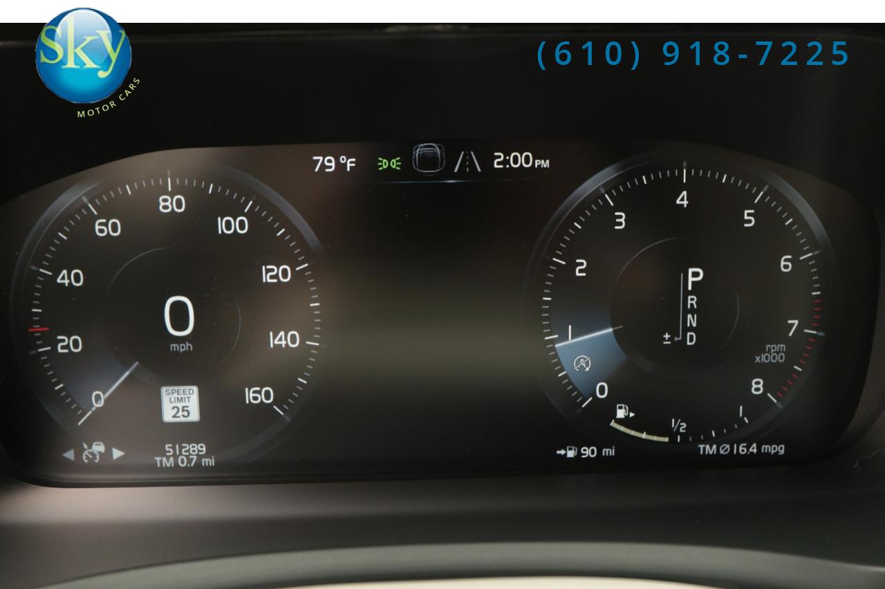 2022 Volvo XC90 T5 Momentum 7-PASSENGER West Chester PA