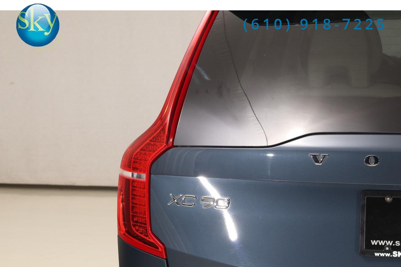 2022 Volvo XC90 T5 Momentum 7-PASSENGER West Chester PA