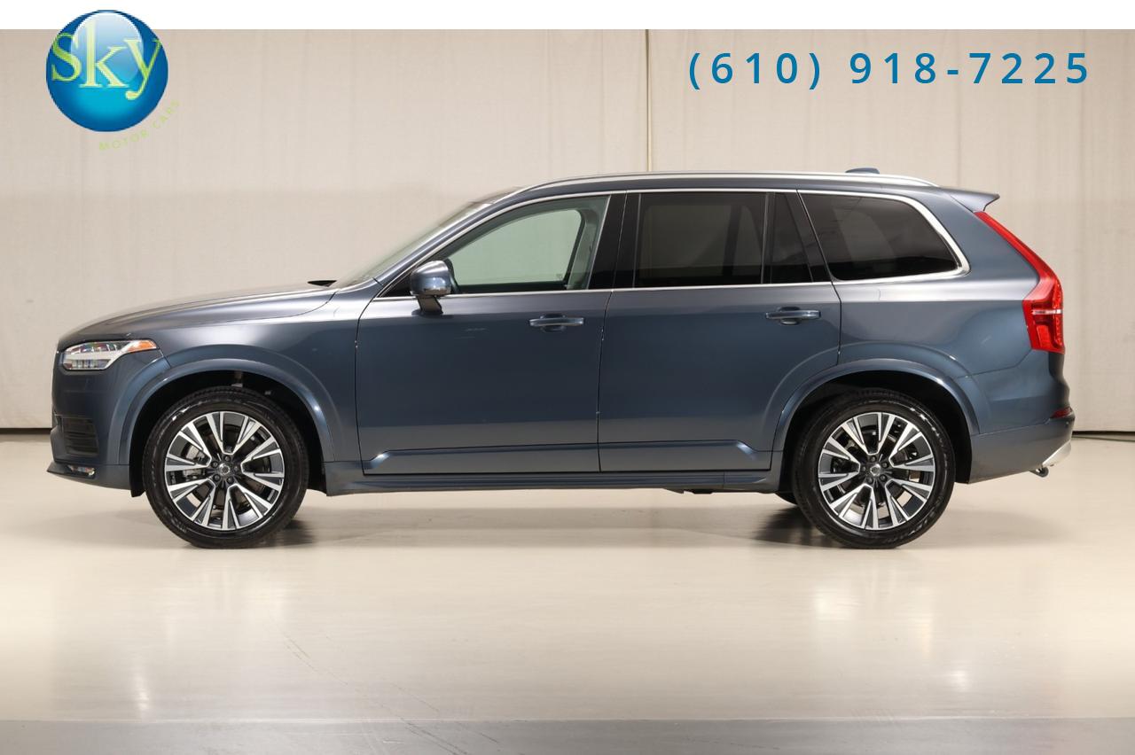 2022 Volvo XC90 T5 Momentum 7-PASSENGER