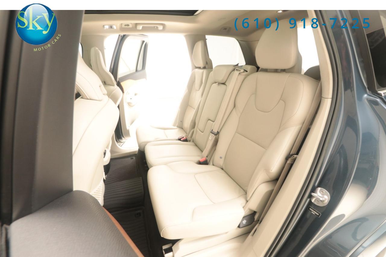 2022 Volvo XC90 T5 Momentum 7-PASSENGER West Chester PA