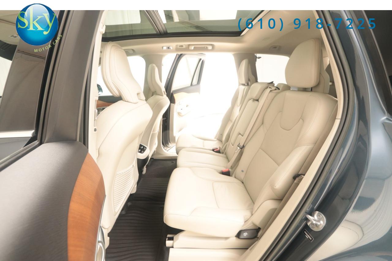 2022 Volvo XC90 T5 Momentum 7-PASSENGER West Chester PA