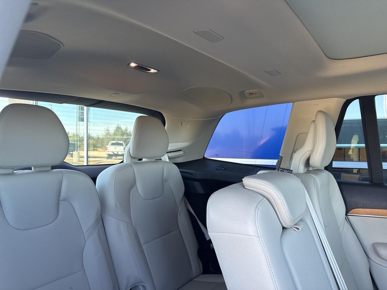 2022 Volvo XC90 T5 Momentum Bend OR