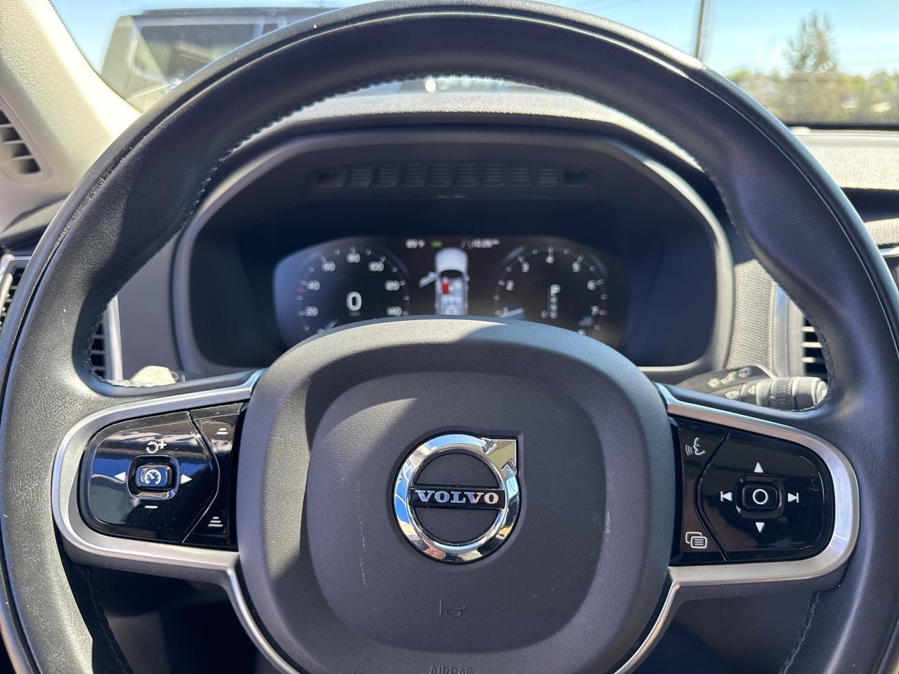 2022 Volvo XC90 T5 Momentum Bend OR