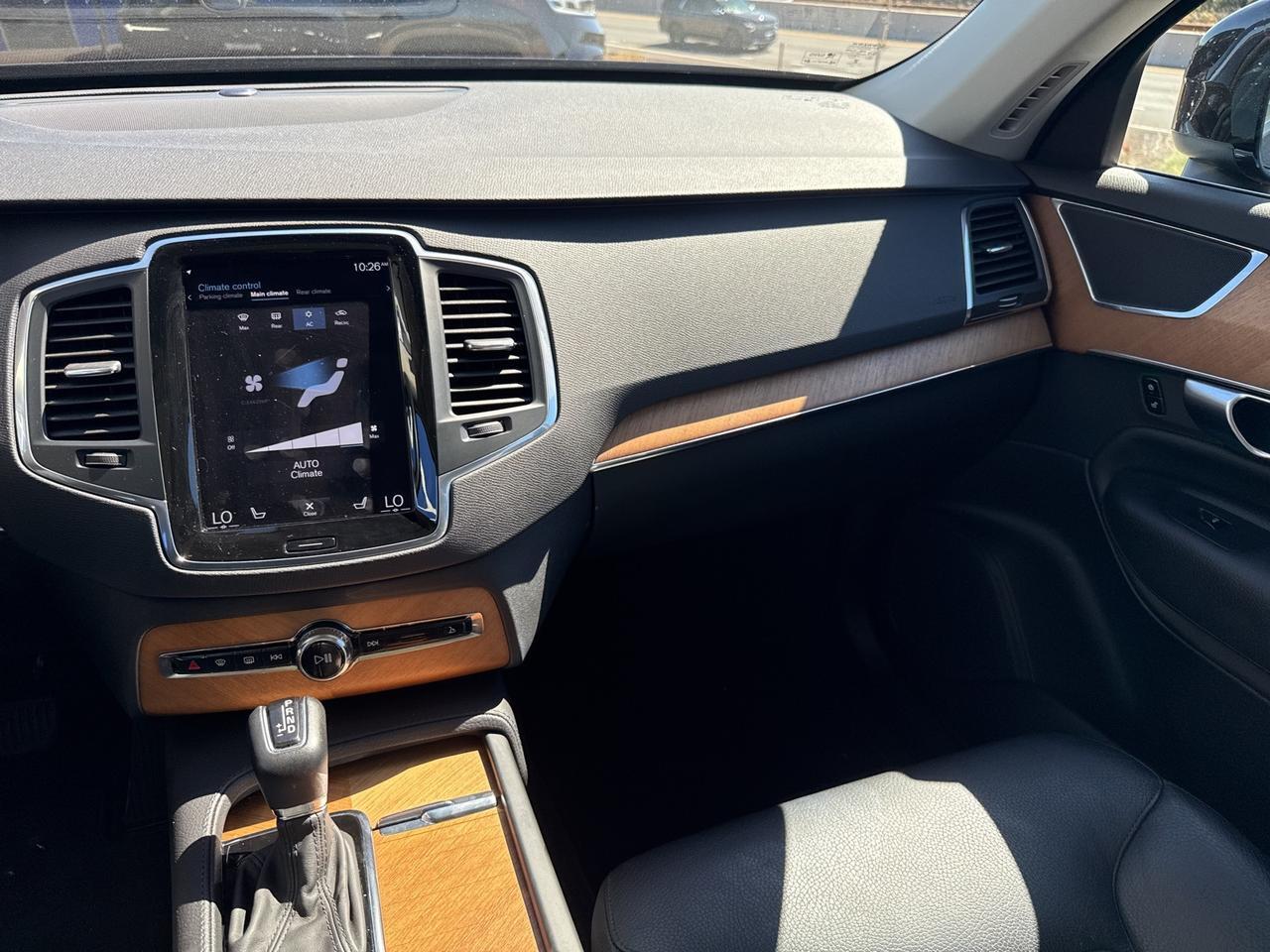 2022 Volvo XC90 T5 Momentum Bend OR
