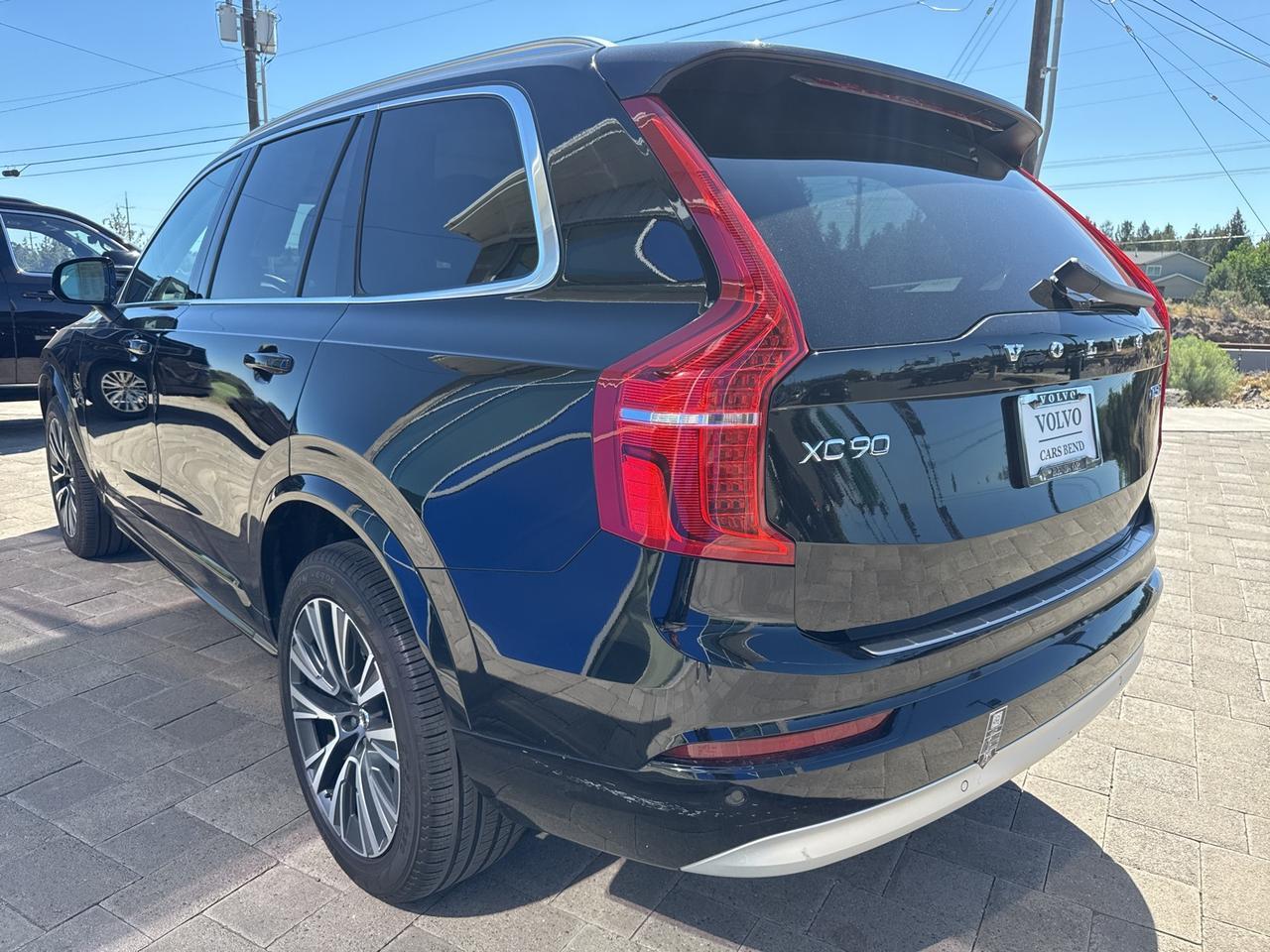 2022 Volvo XC90 T5 Momentum Bend OR
