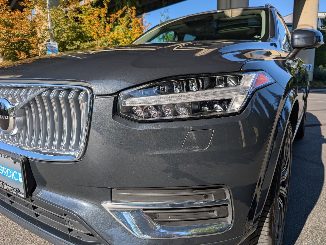 2022 Volvo XC90 T6 AWD Inscription Center Walk w/Harman Kardon, Pilot Assist, Tow Hitch, 4 Heated Seats & Wheel Portland OR