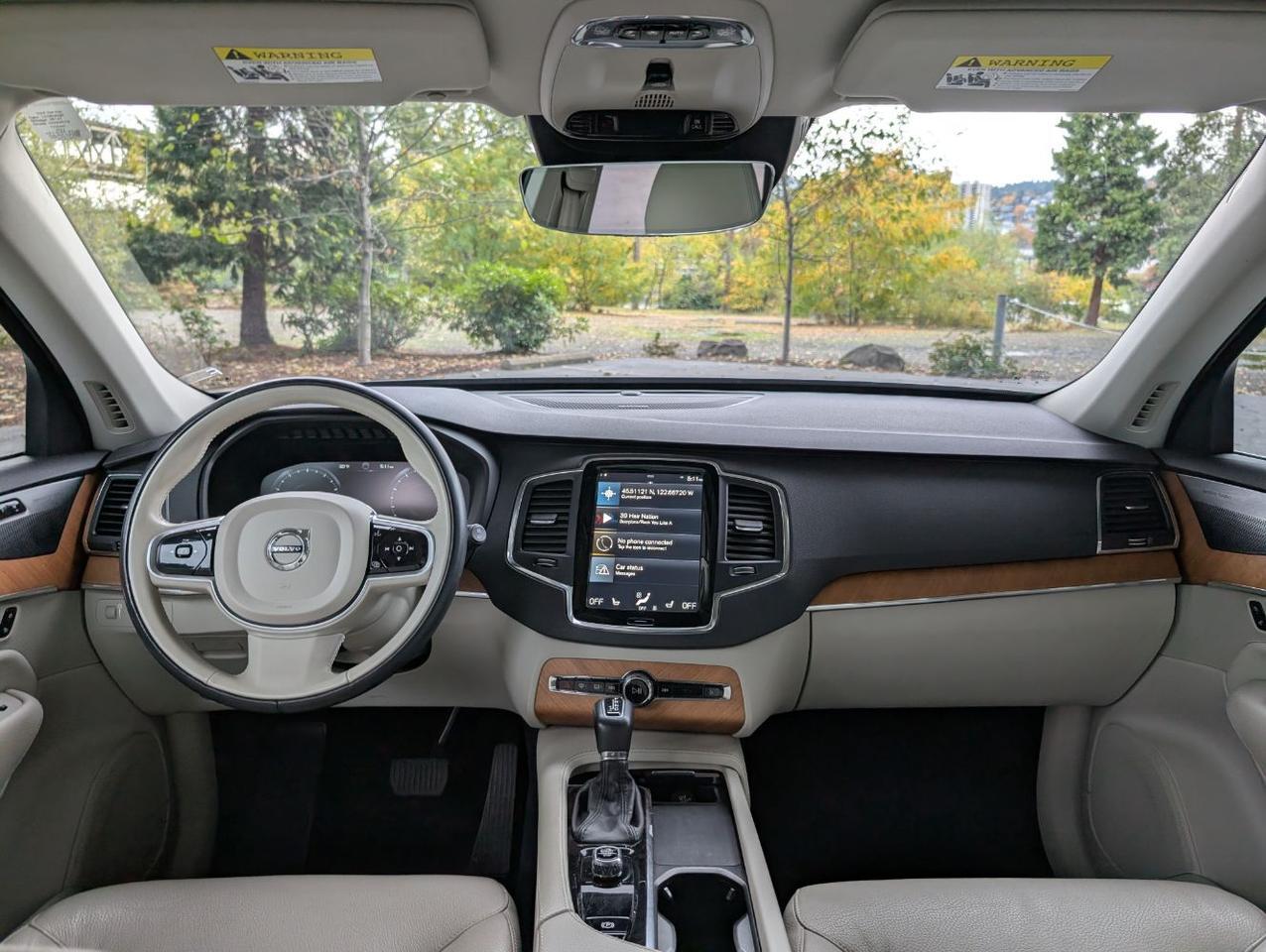 2022 Volvo XC90 T6 AWD Momentum 6-Pass Center Walk w/Harman Kardon, Pilot Assist, 360 Cam, 4 Heated Seats & Wheel Portland OR