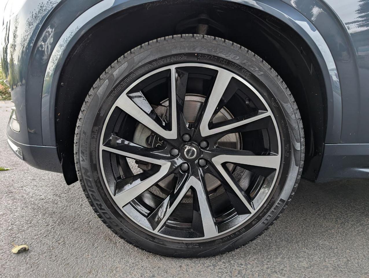 2022 Volvo XC90 T6 AWD Momentum 6-Pass Center Walk w/Harman Kardon, Pilot Assist, 360 Cam, 4 Heated Seats & Wheel Portland OR