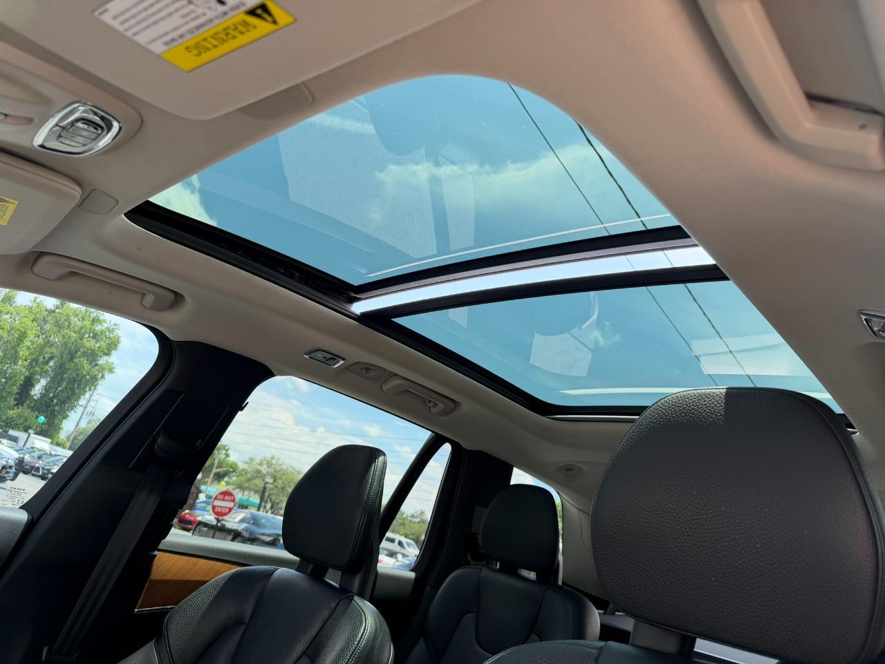 2022 Volvo XC90 T6 AWD Momentum 6P Jacksonville FL